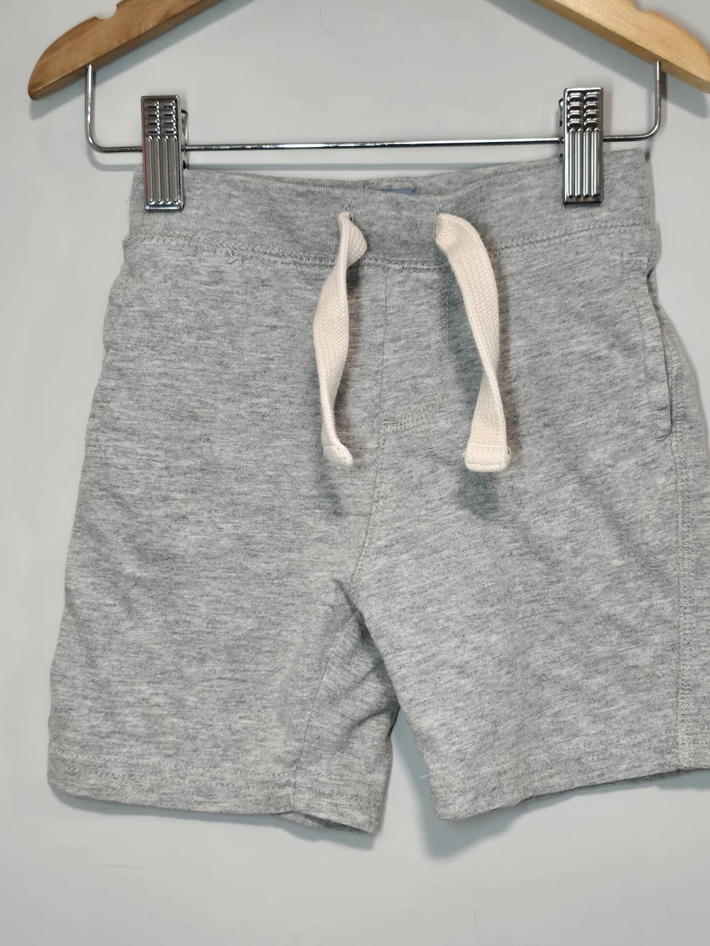 GAP Light Gray Knit Drawstring Shorts with Cream Tie